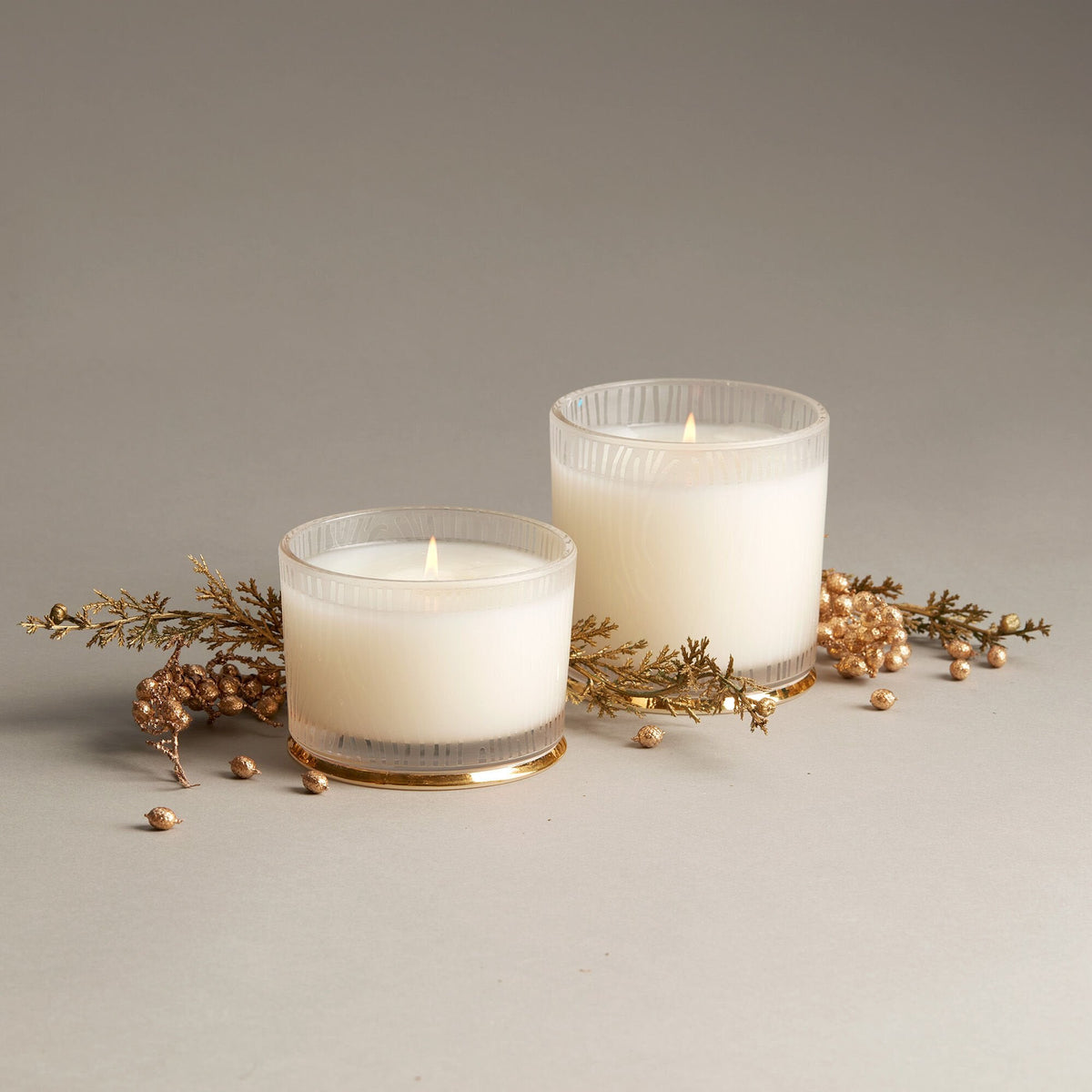 Frasier Fir Frosted Wood Grain Candle 9oz