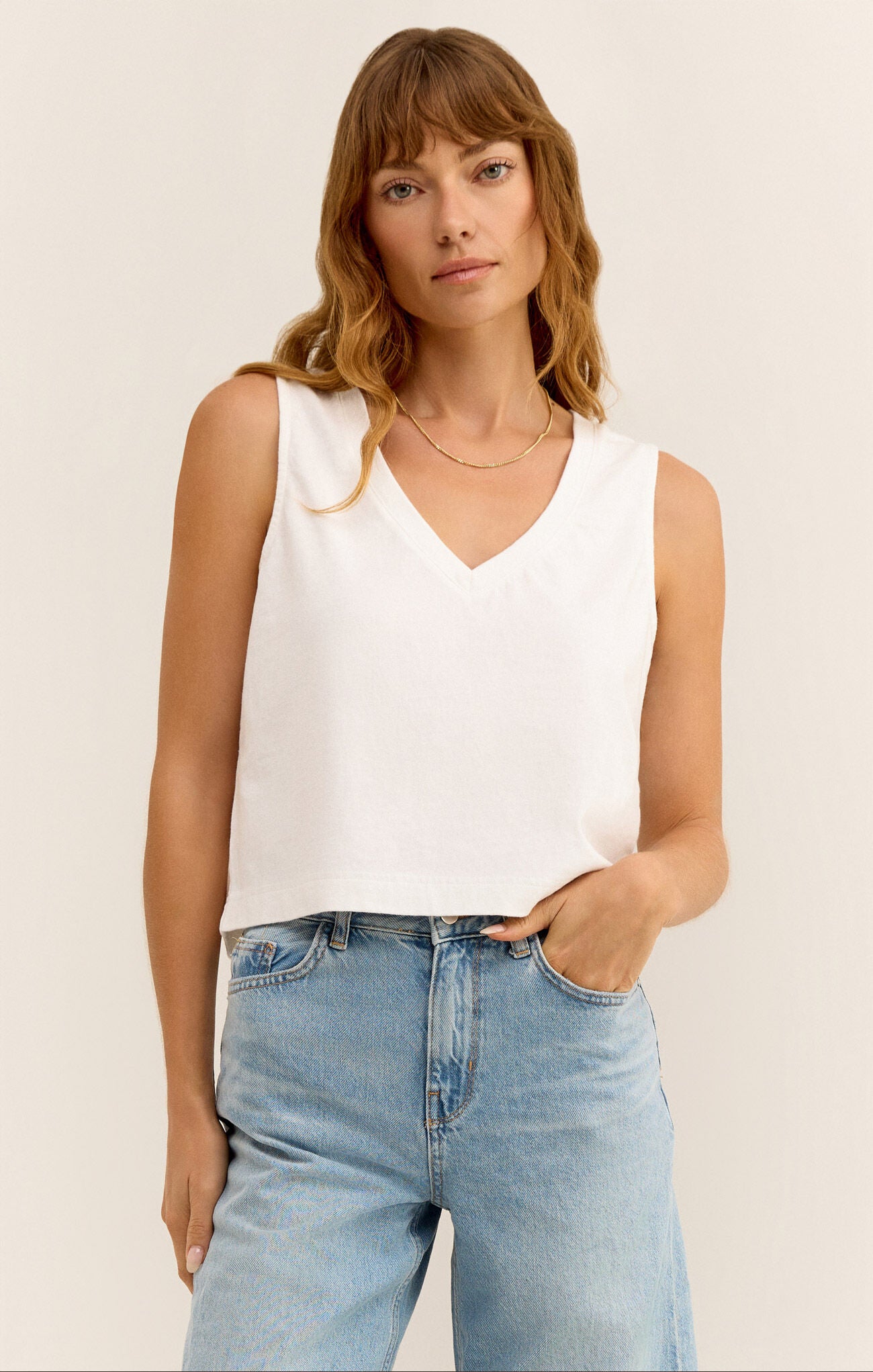 Sloane V-Neck Topy