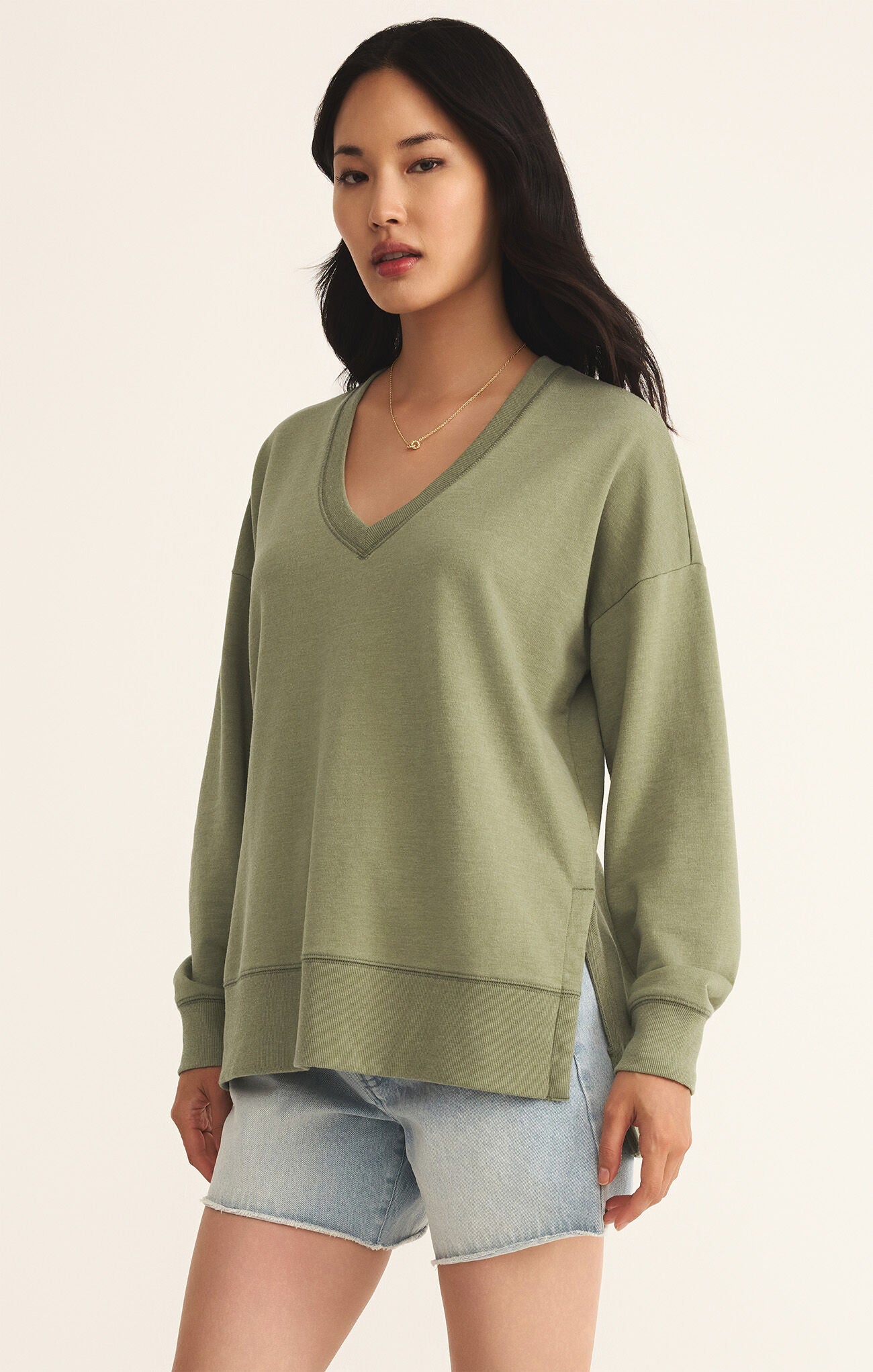 Modern V-Neck Weekender